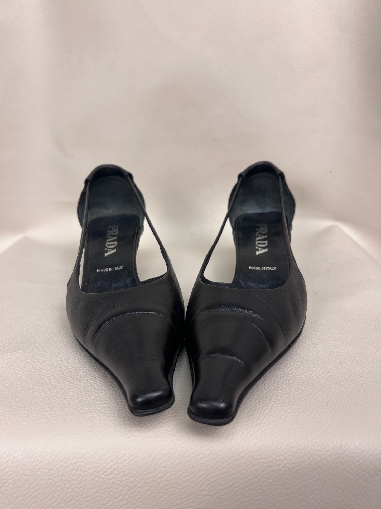 Prada 2000’s arabic kitten heel (39’5)
