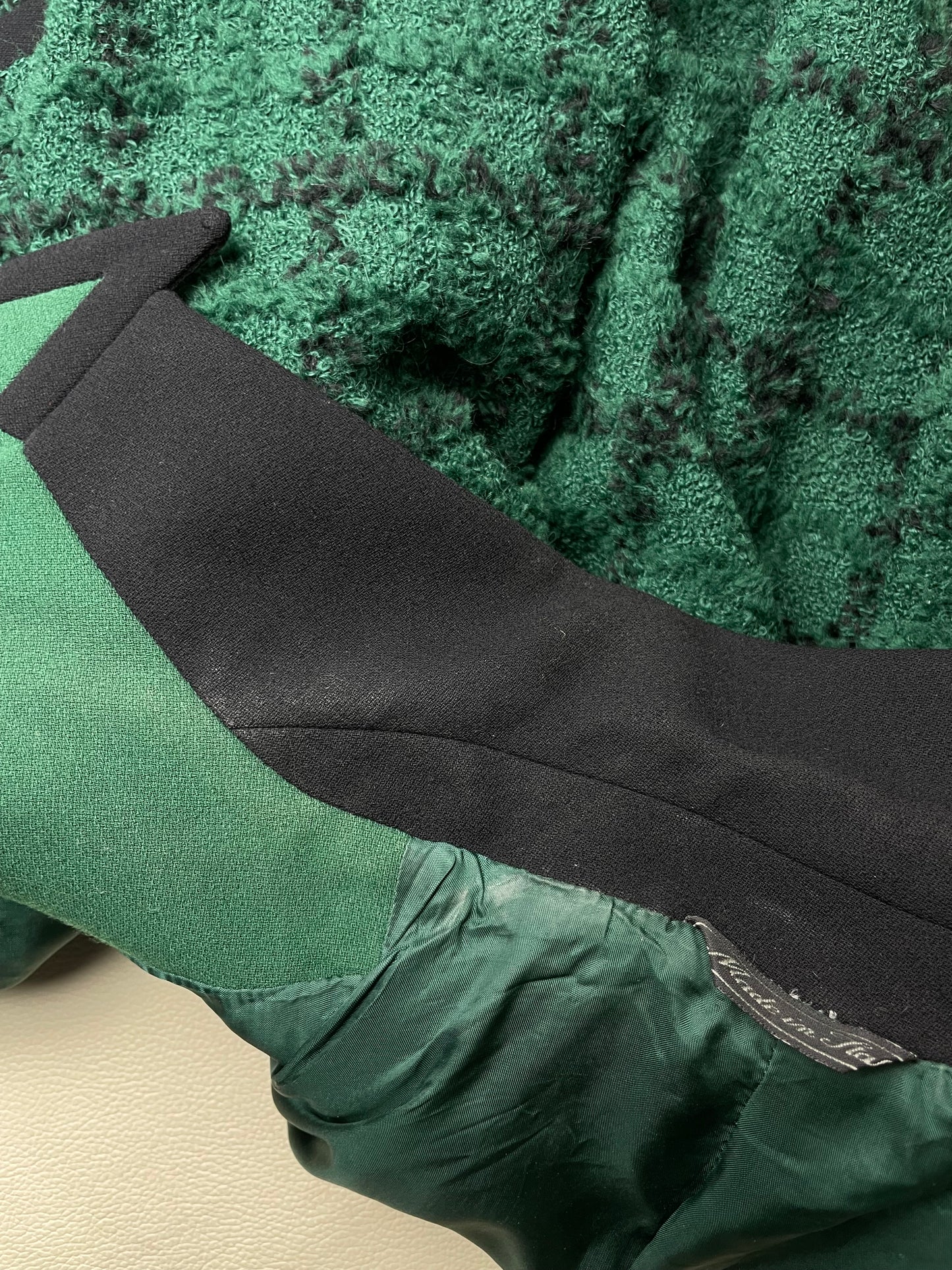 Gianni Versace Couture F/W 1993 Naomi Campbell Runway Suit (M)