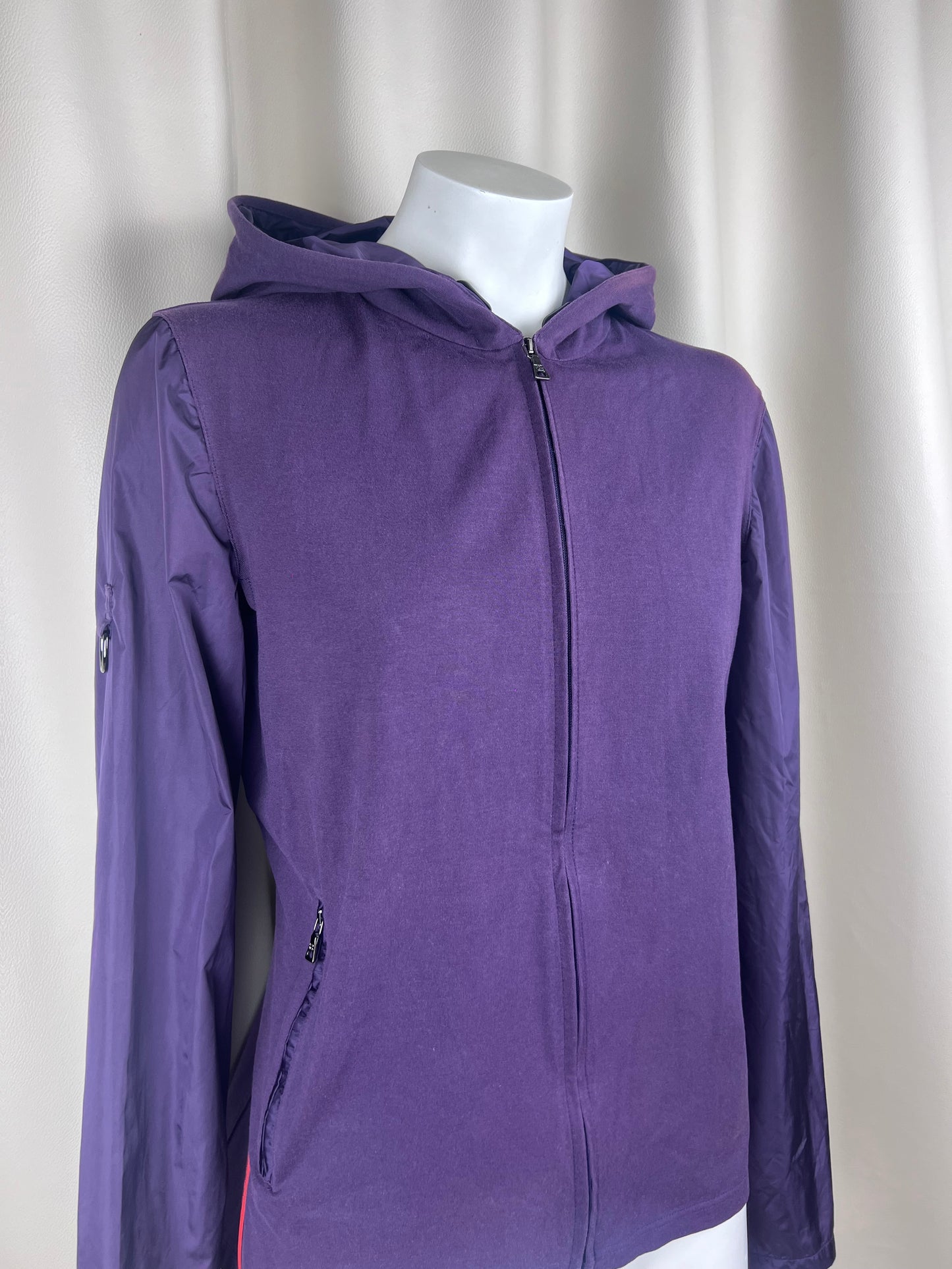 Prada 1990’s purple zip up jacket (M)