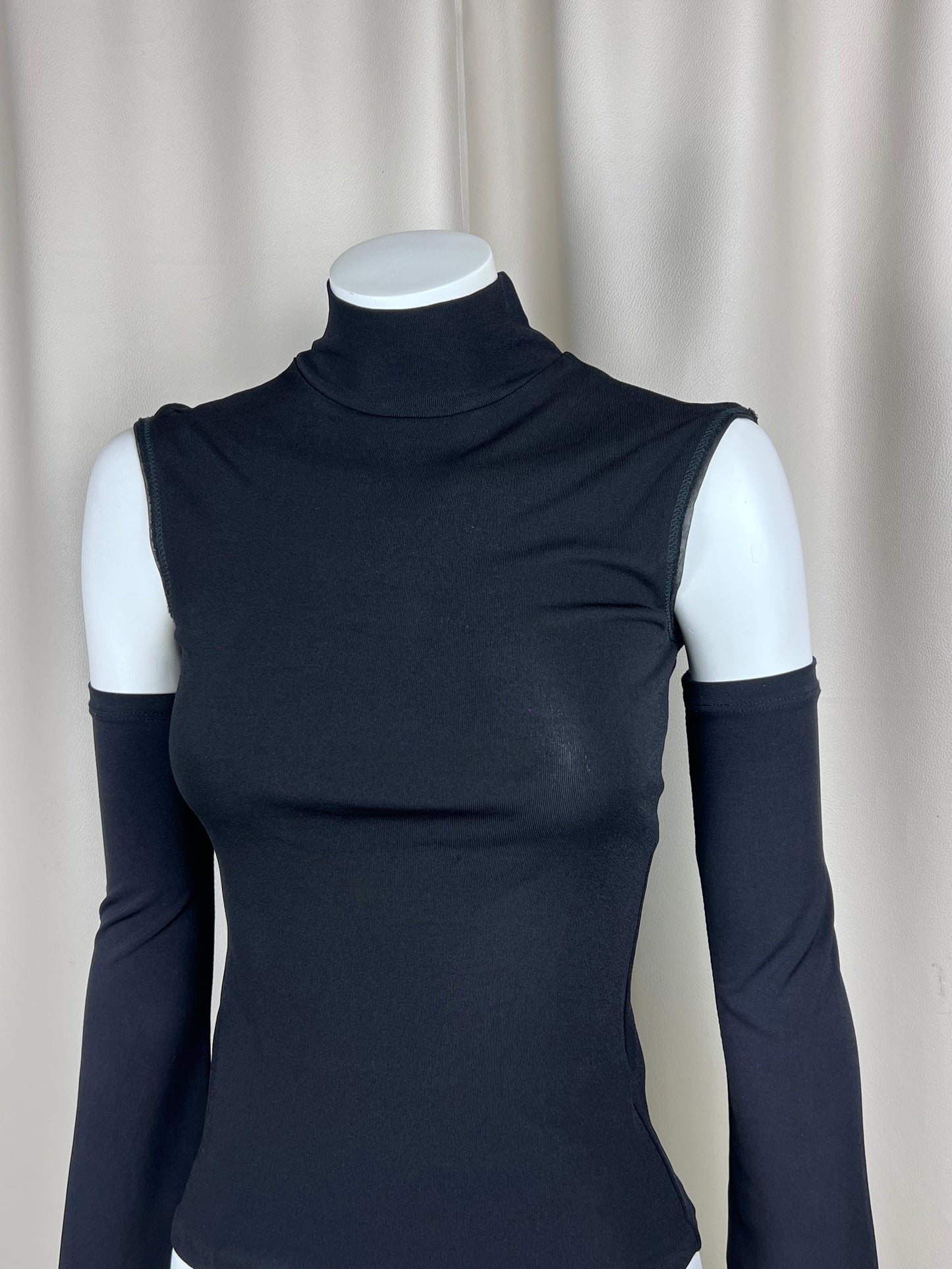 Marithe + François Girbaud 3 Piece Top (M)