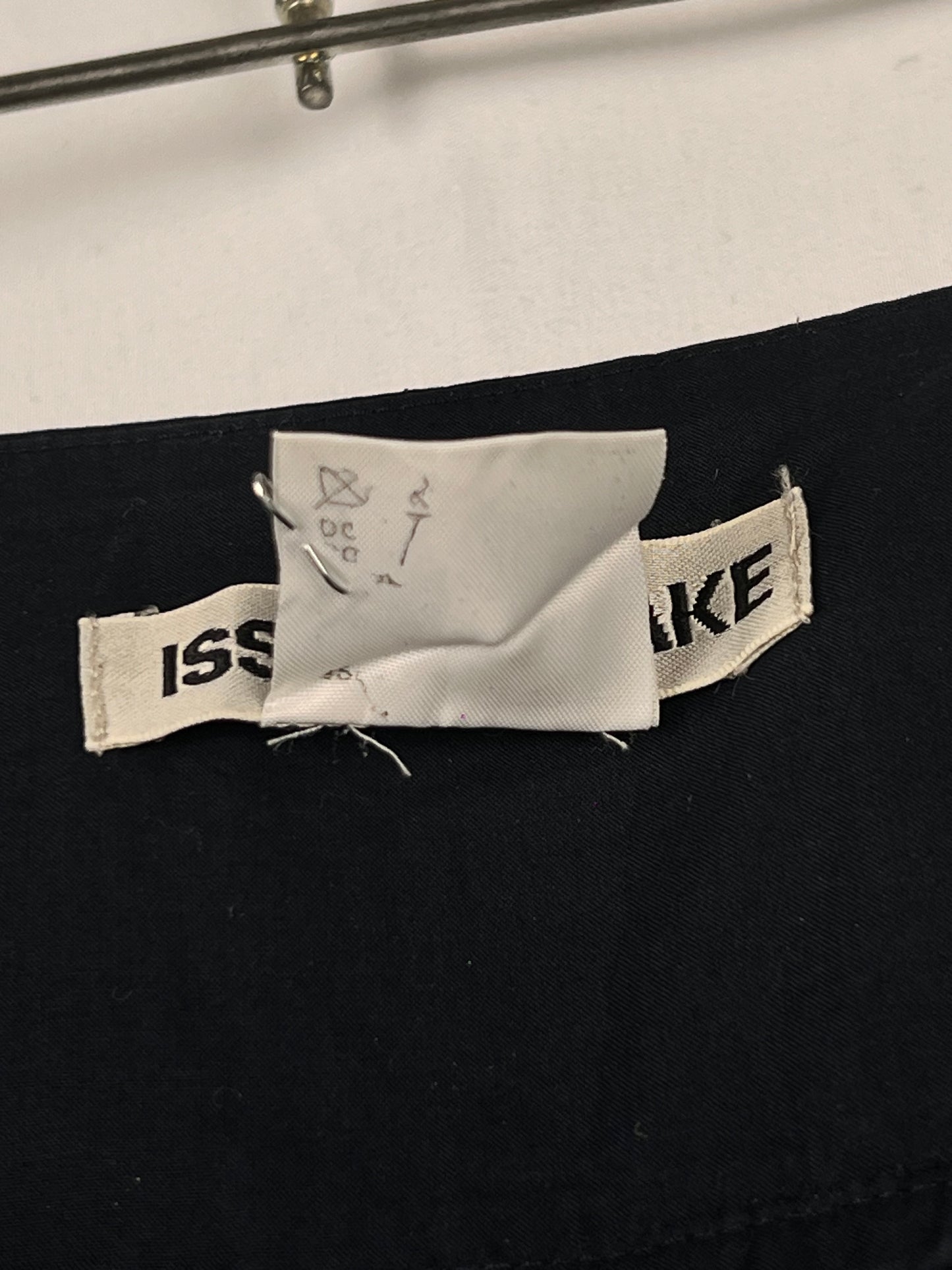Issey Miyake mid 2000’s flared midi skirt (M)