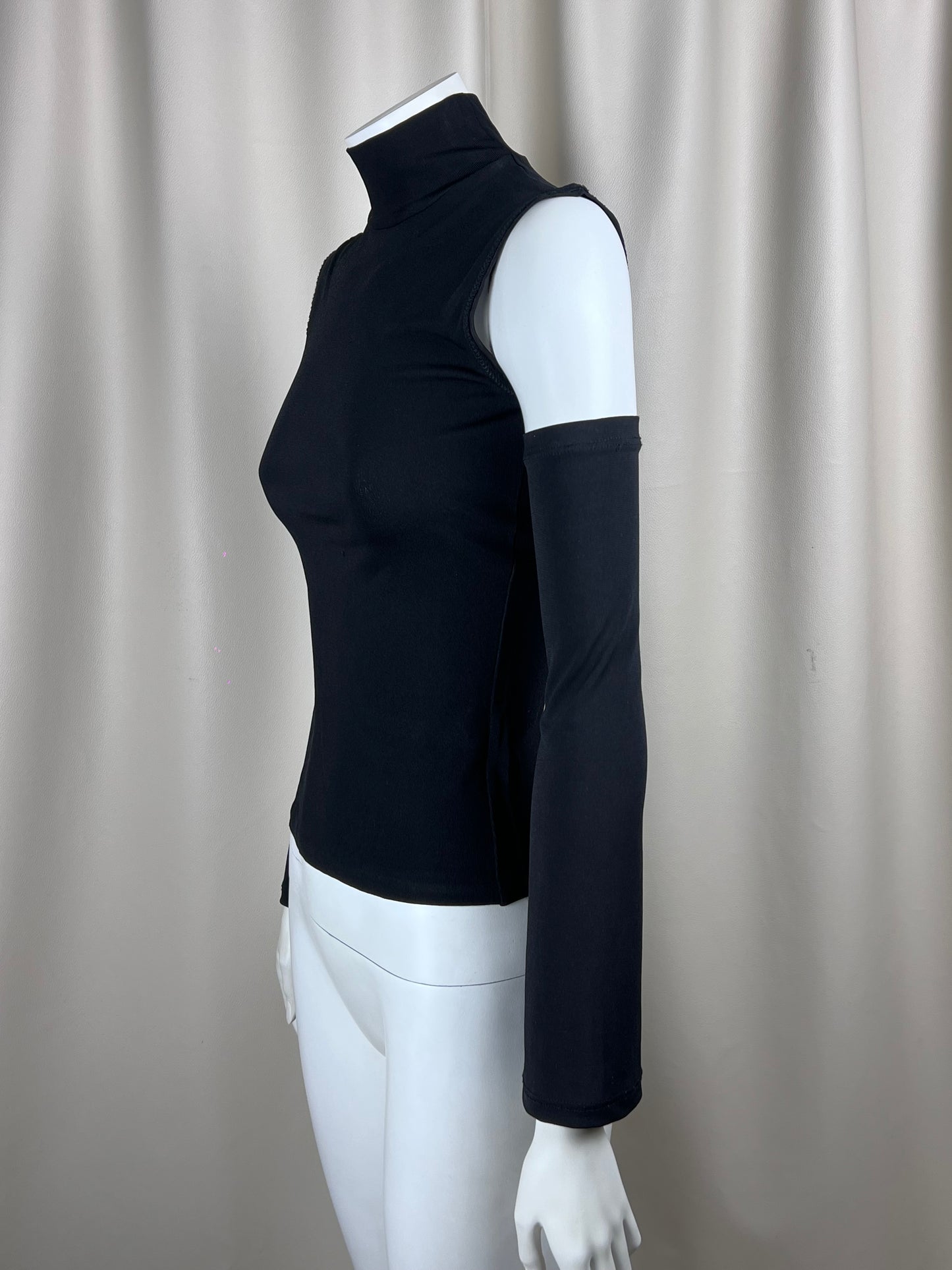 Marithe + François Girbaud 3 Piece Top (M)