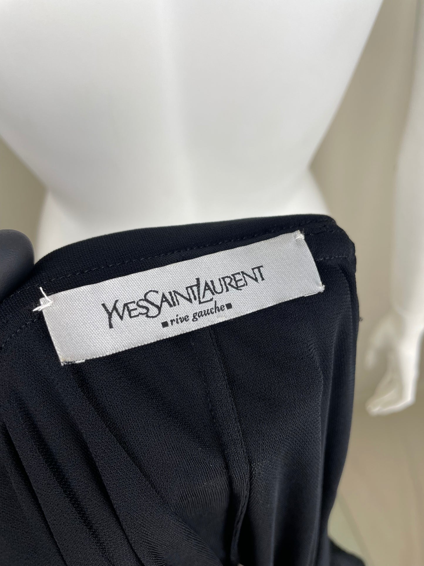 Yves Saint Laurent by Tom Ford Wide Neck blouse (M)