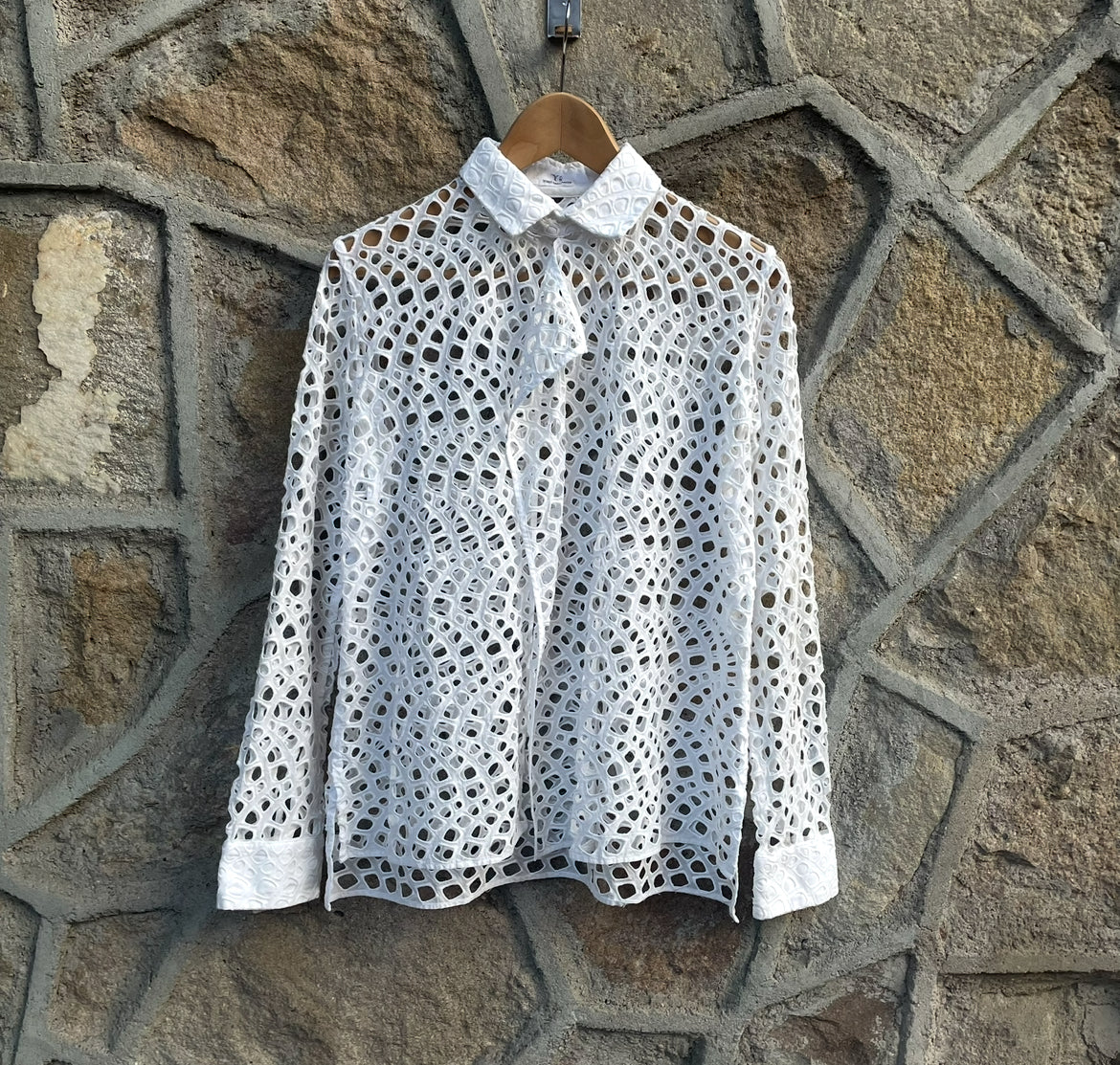Tops & Shirts