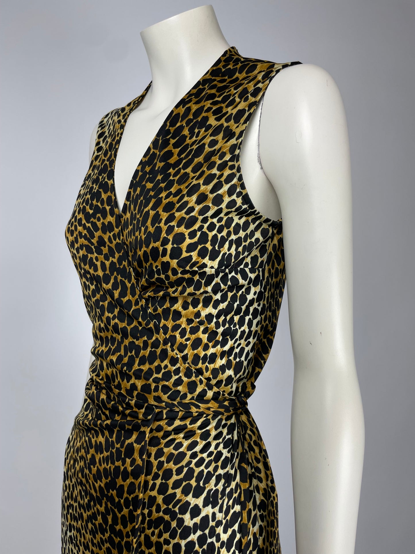 Dolce Gabbana 1990’s Cheetah tied dress.