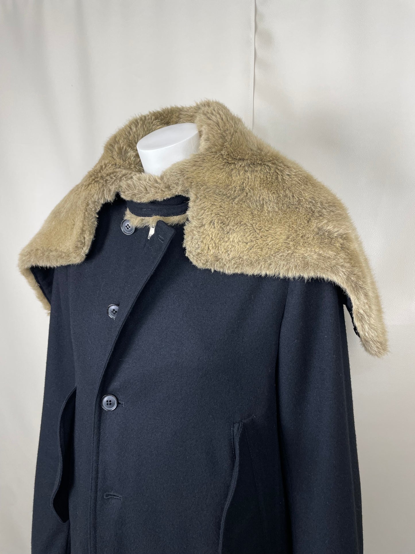 Yohji Yamamoto Fur Coat (M)