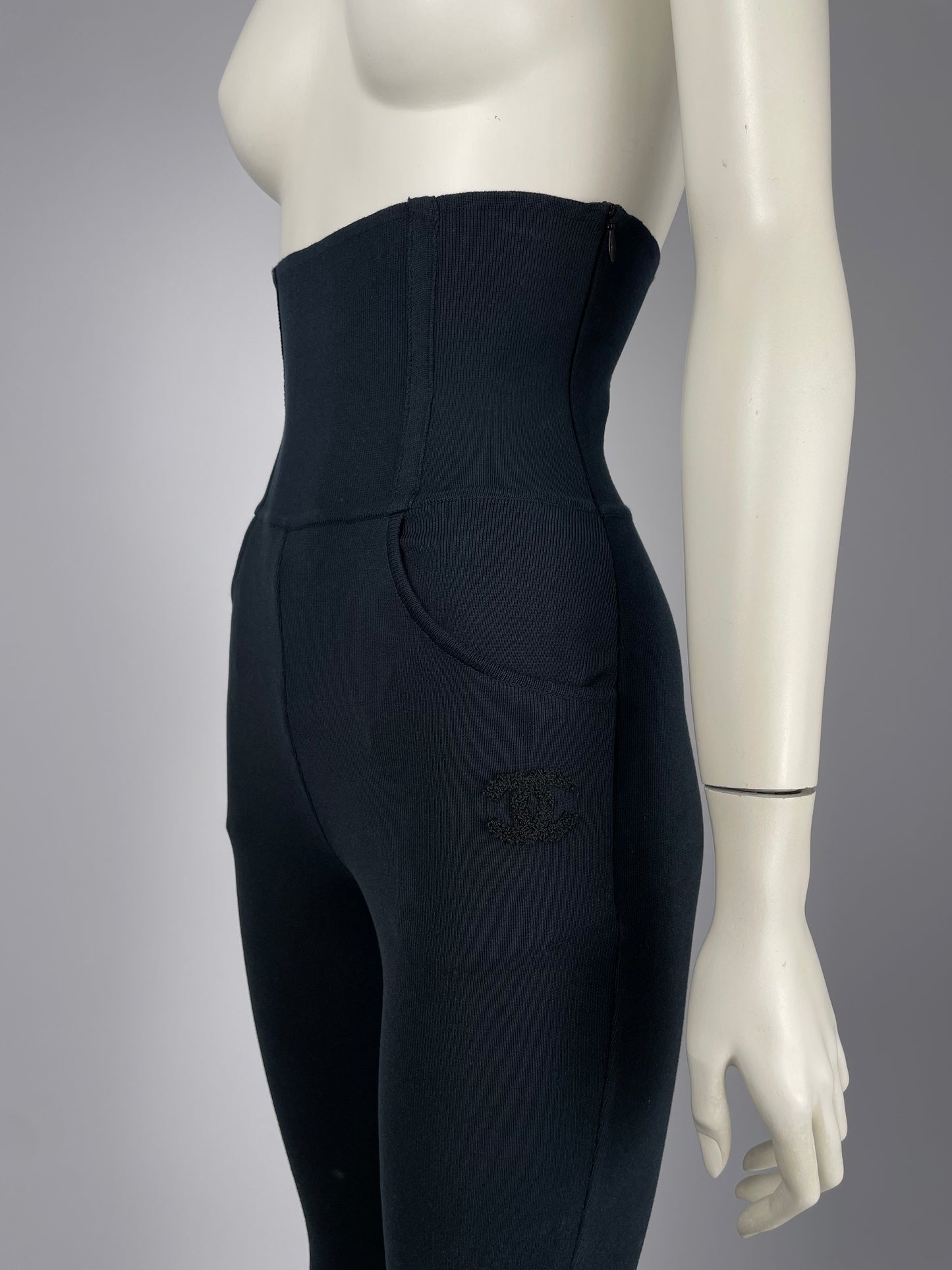 Chanel 2000’s Corset High top legging.