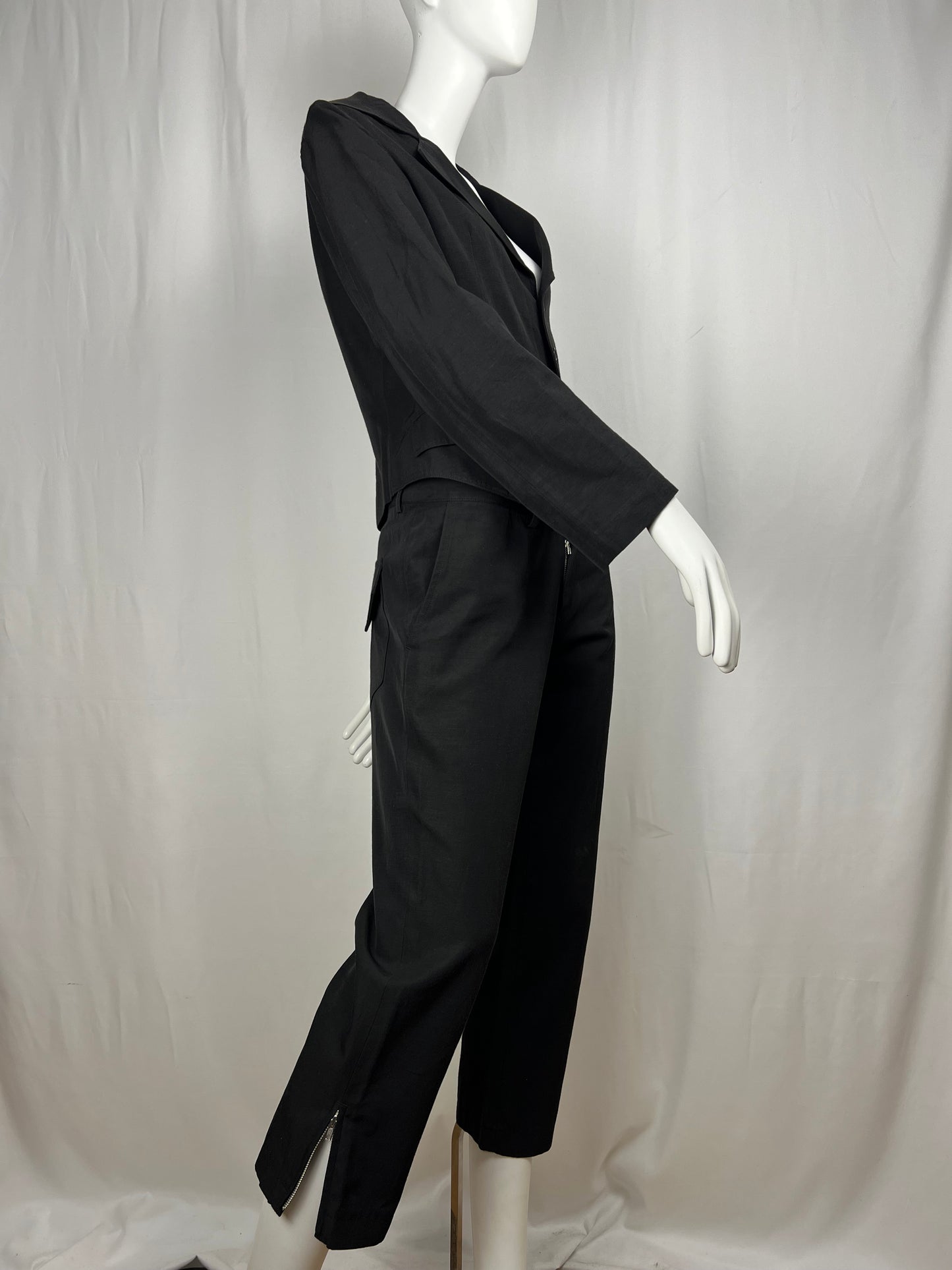 Yohji Yamamoto Suit (M)