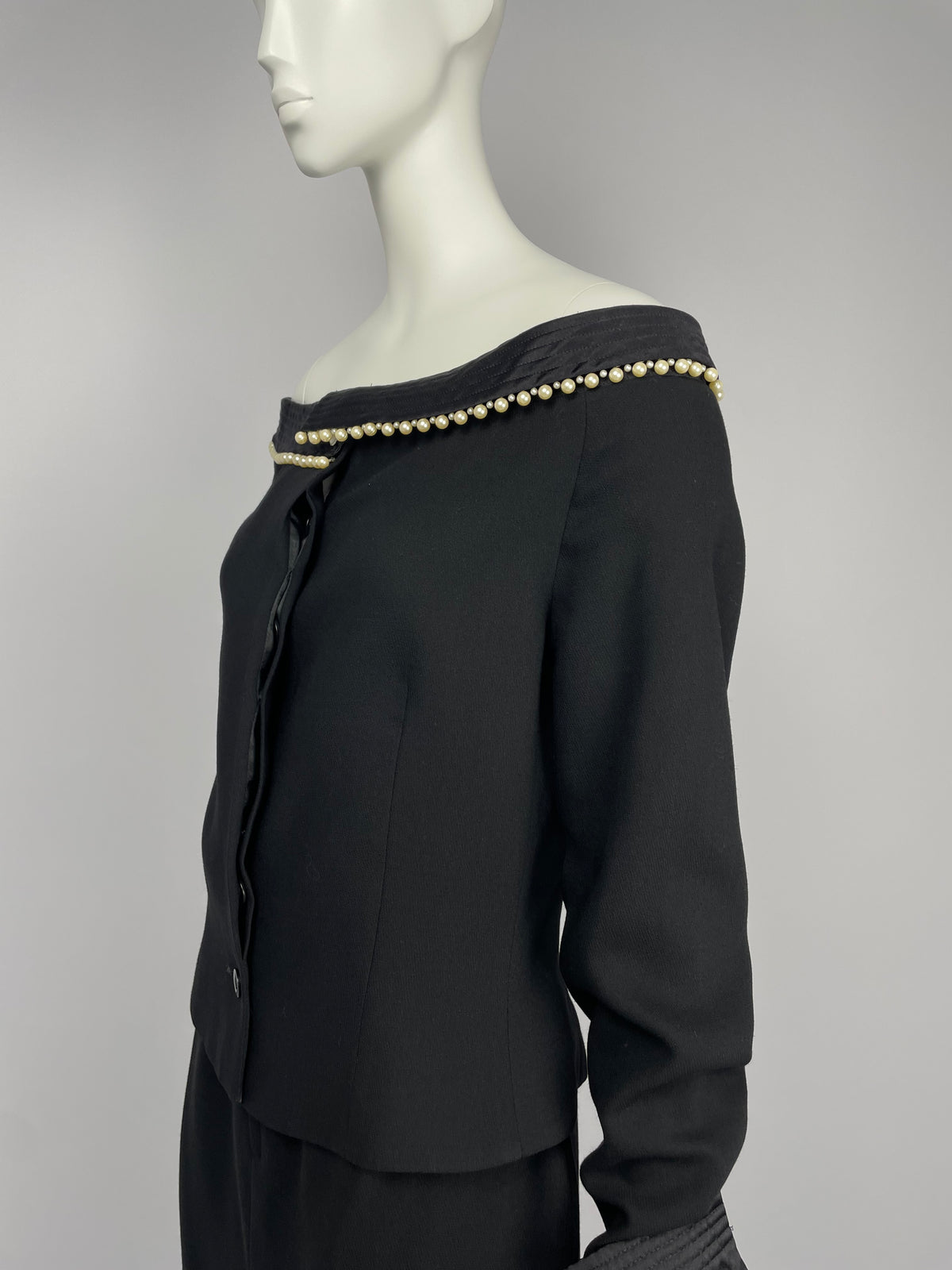 Gianni Versace Istante F/W 1990 Pearled neckline suit