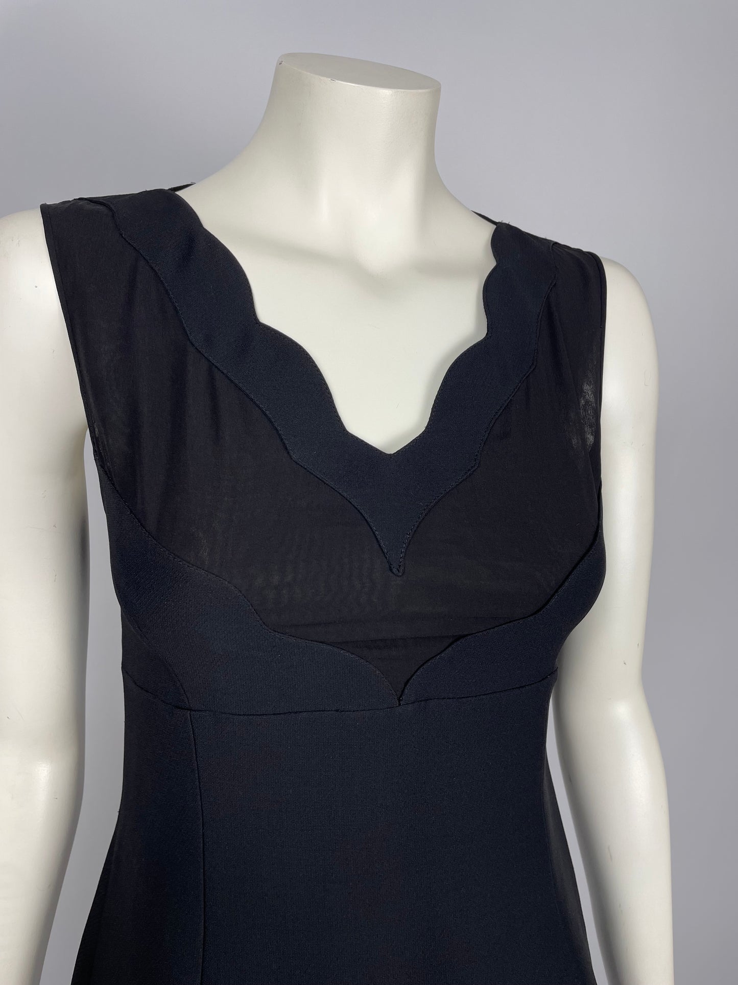 Dior 2010’s sheath dress.