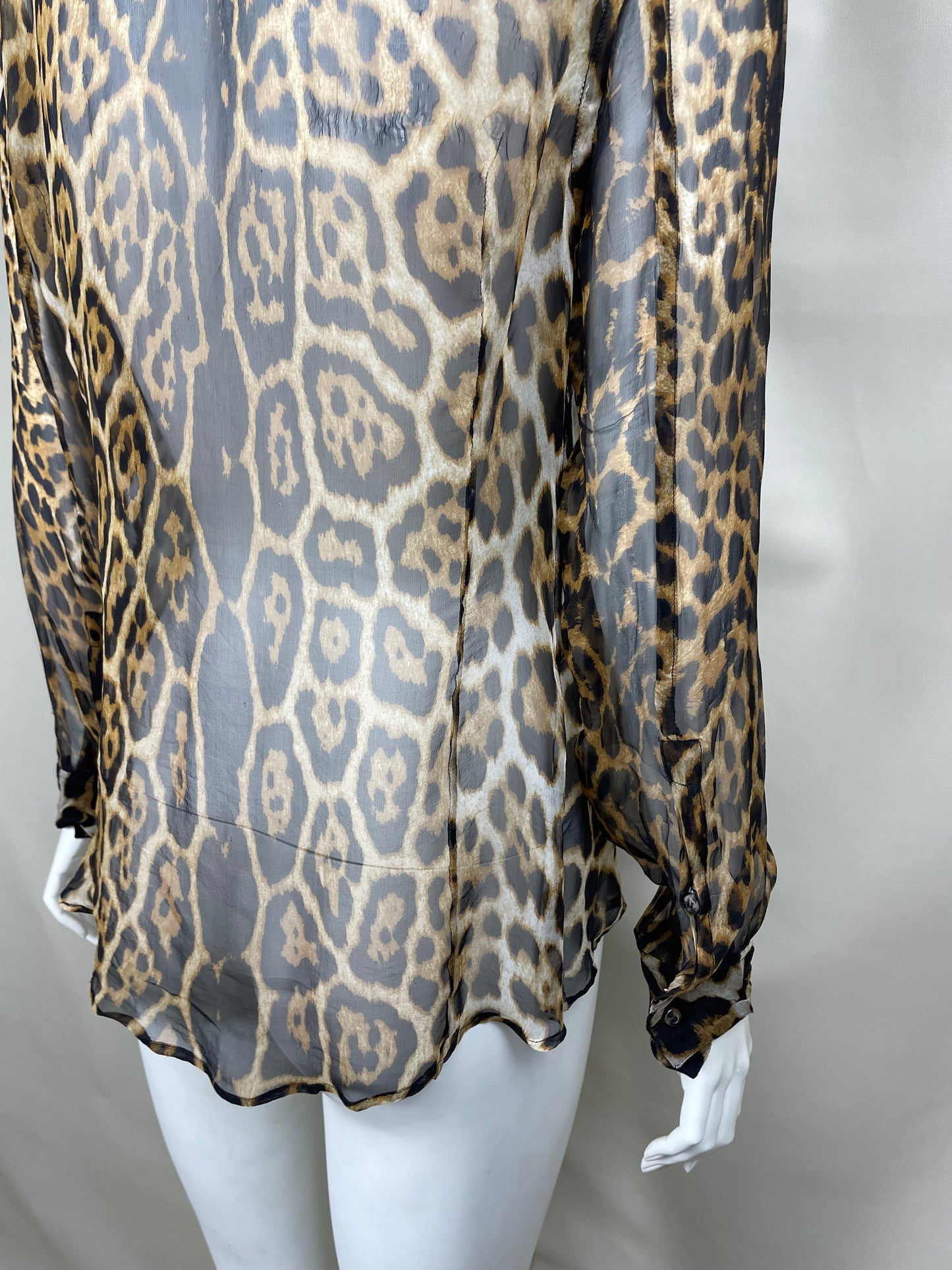Yves Saint Laurent Leopard Print Shirt. (M)
