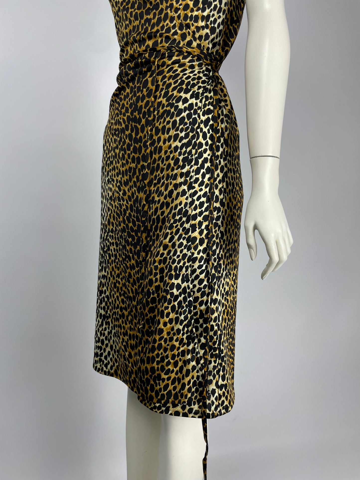 Dolce Gabbana 1990’s Cheetah tied dress.