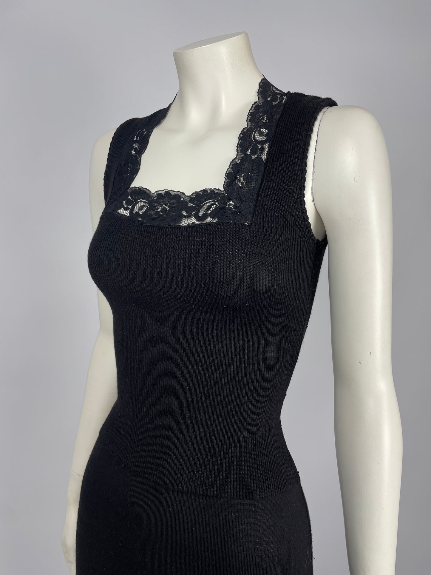 Dolce & Gabbana 2000’s Square neckline knit dress