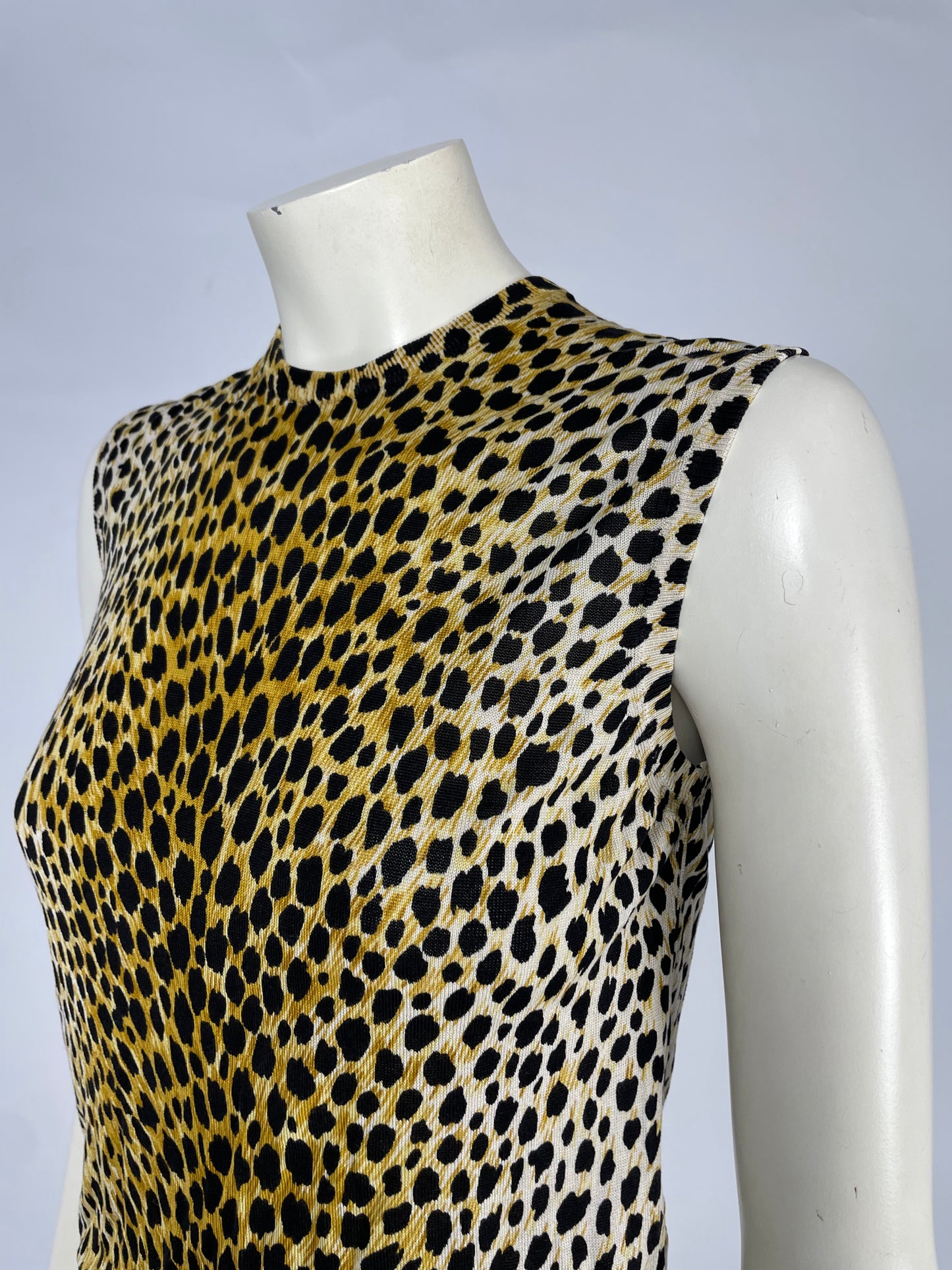 Dolce & Gabbana S/S 1996 sleeveless tank top.