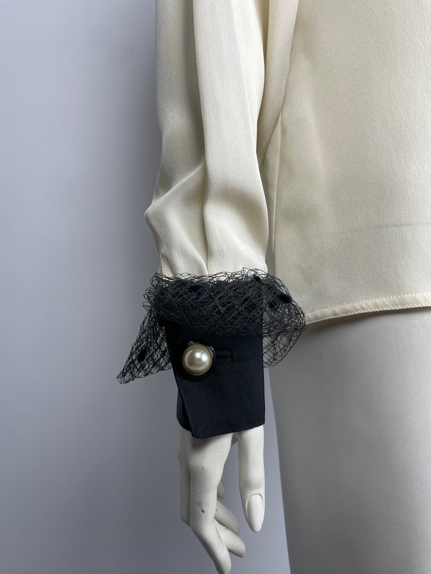 Gianni Versace F/W 1989 Silk and lace shirt