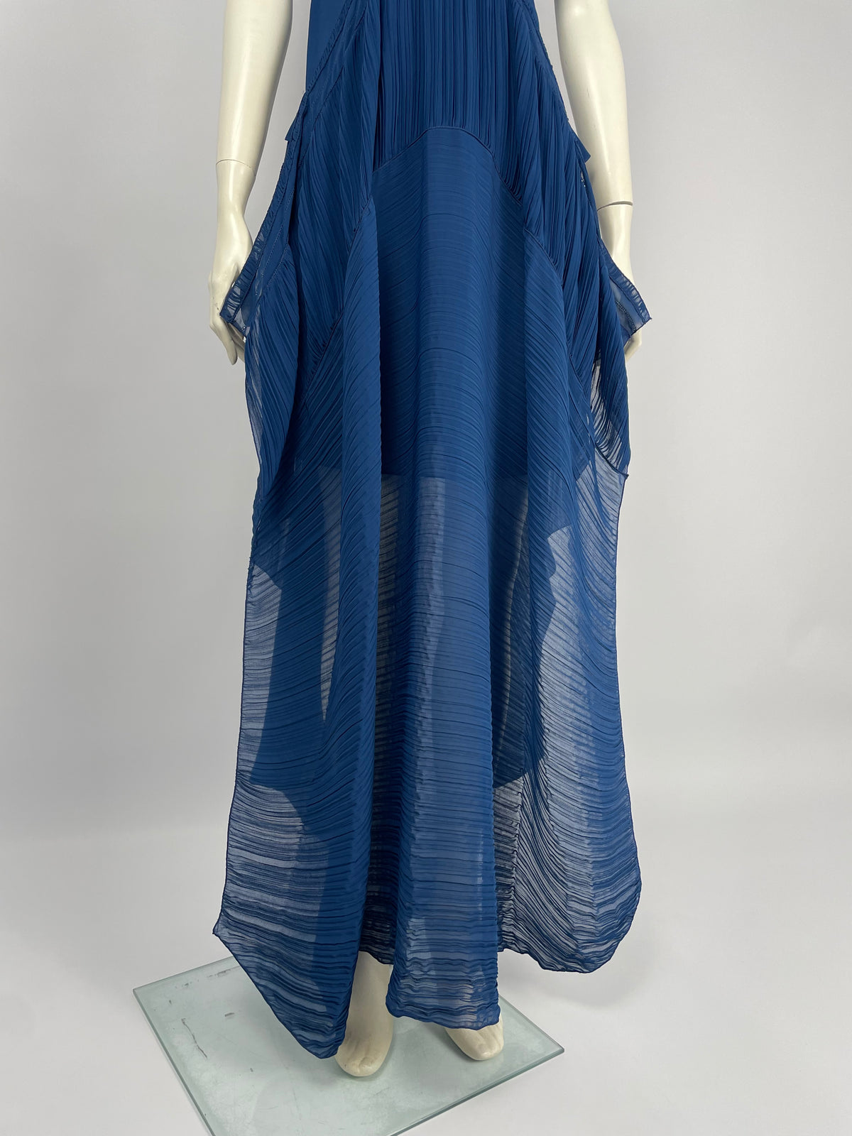 Chloé S/S 2014 blue pleats dress.
