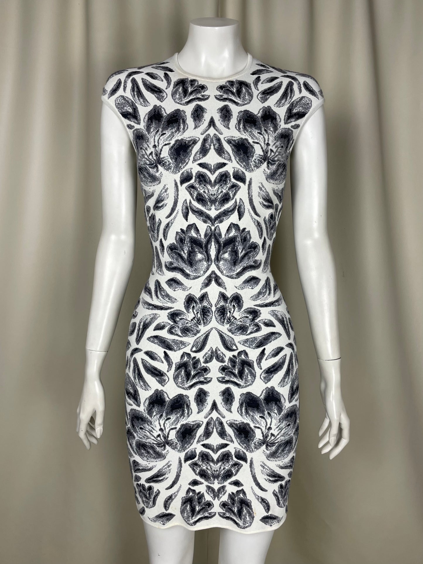 Alexander McQueen 2000’s Knit Printed Dress (S)