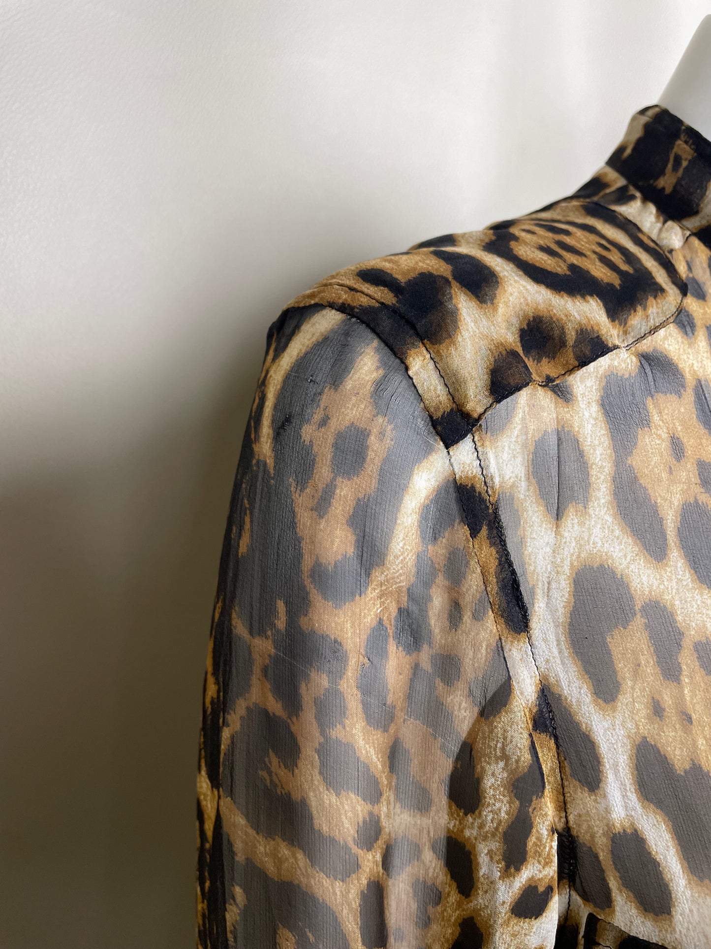 Yves Saint Laurent Leopard Print Shirt. (M)