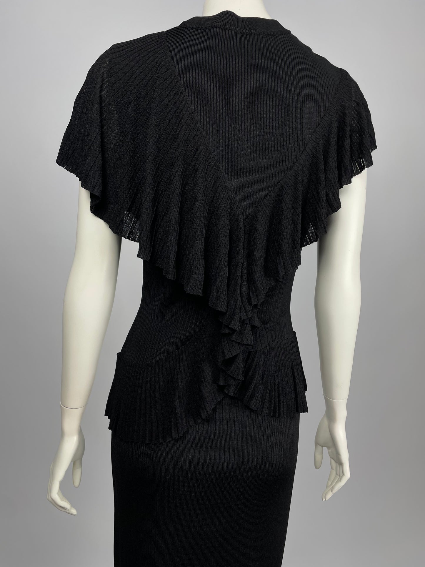 Givenchy S/S 2017 ruffles knit dress