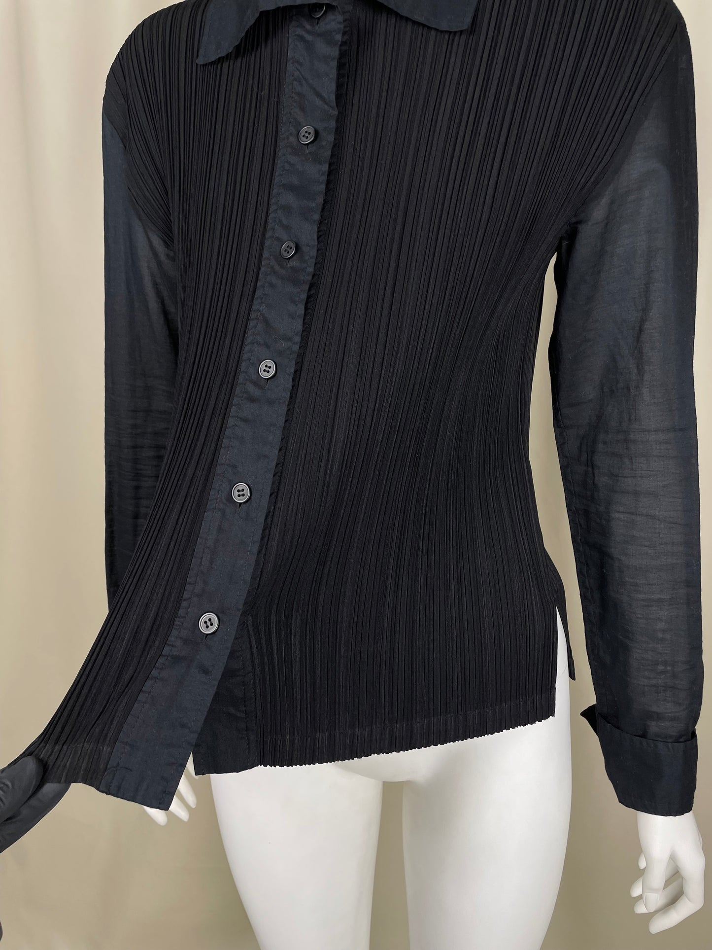 Issey Miyake Pleated Shirt (M)