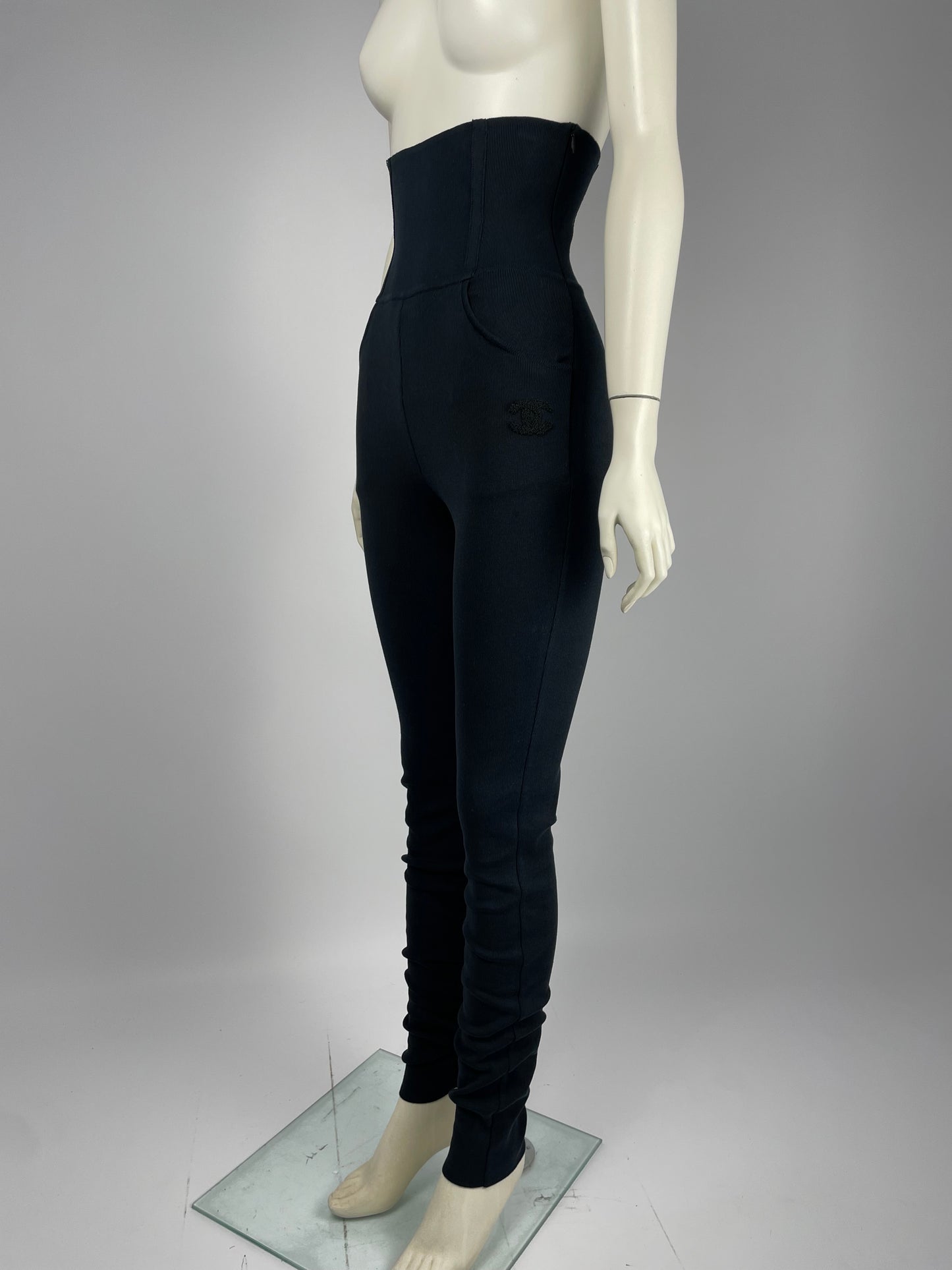 Chanel 2000’s Corset High top legging.