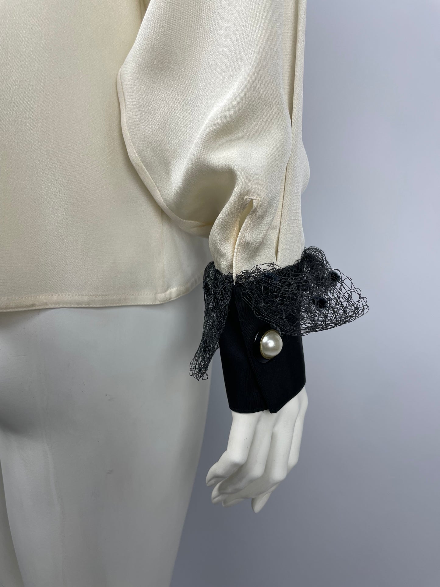 Gianni Versace F/W 1989 Silk and lace shirt