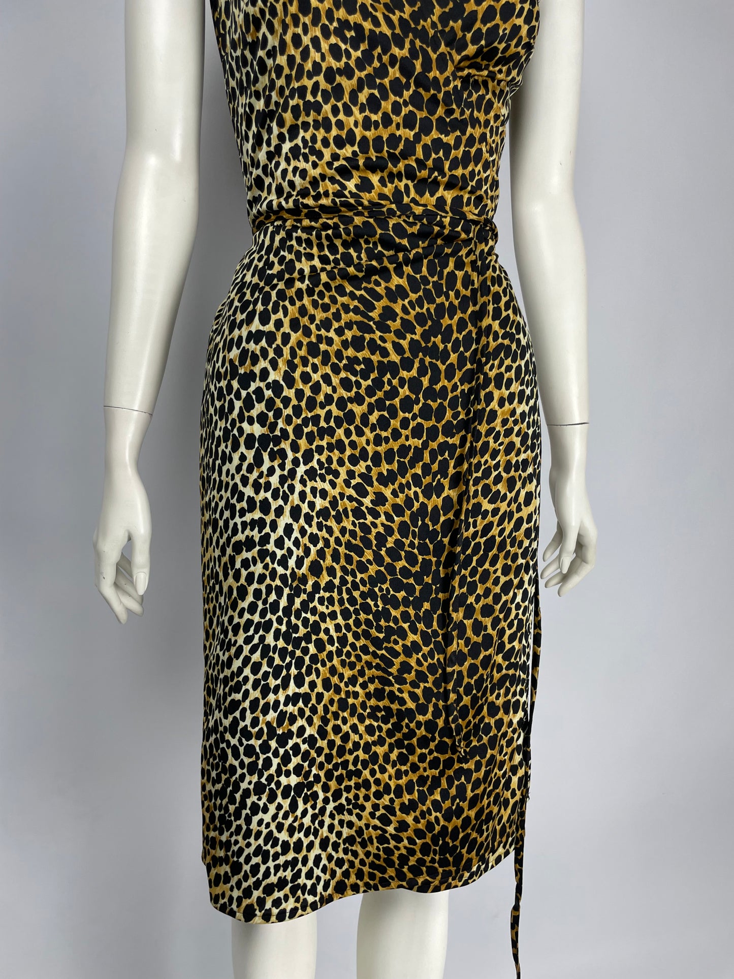 Dolce Gabbana 1990’s Cheetah tied dress.