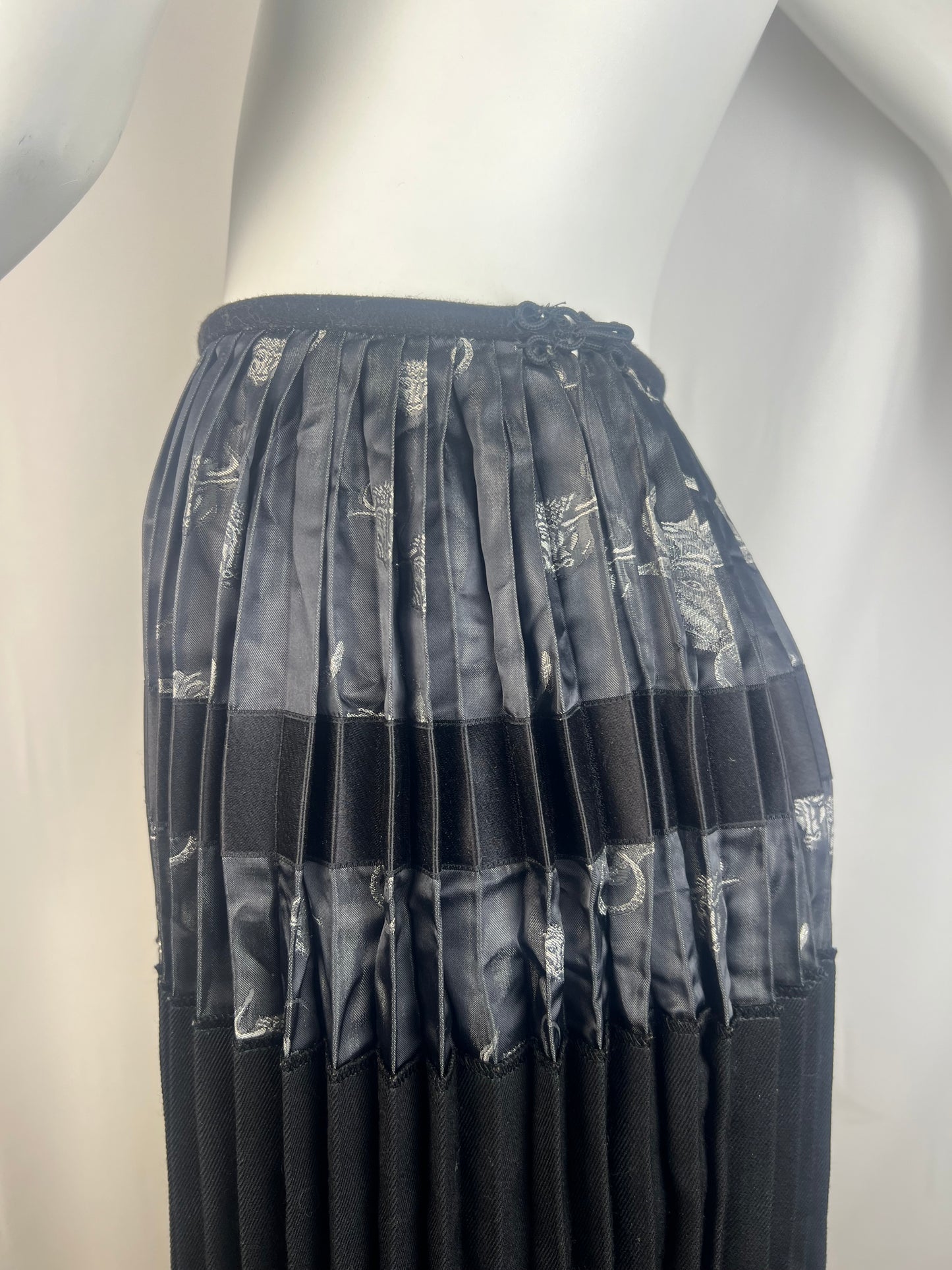 Jean Paul Gaultier Bull Print Pleated Skirt (S)