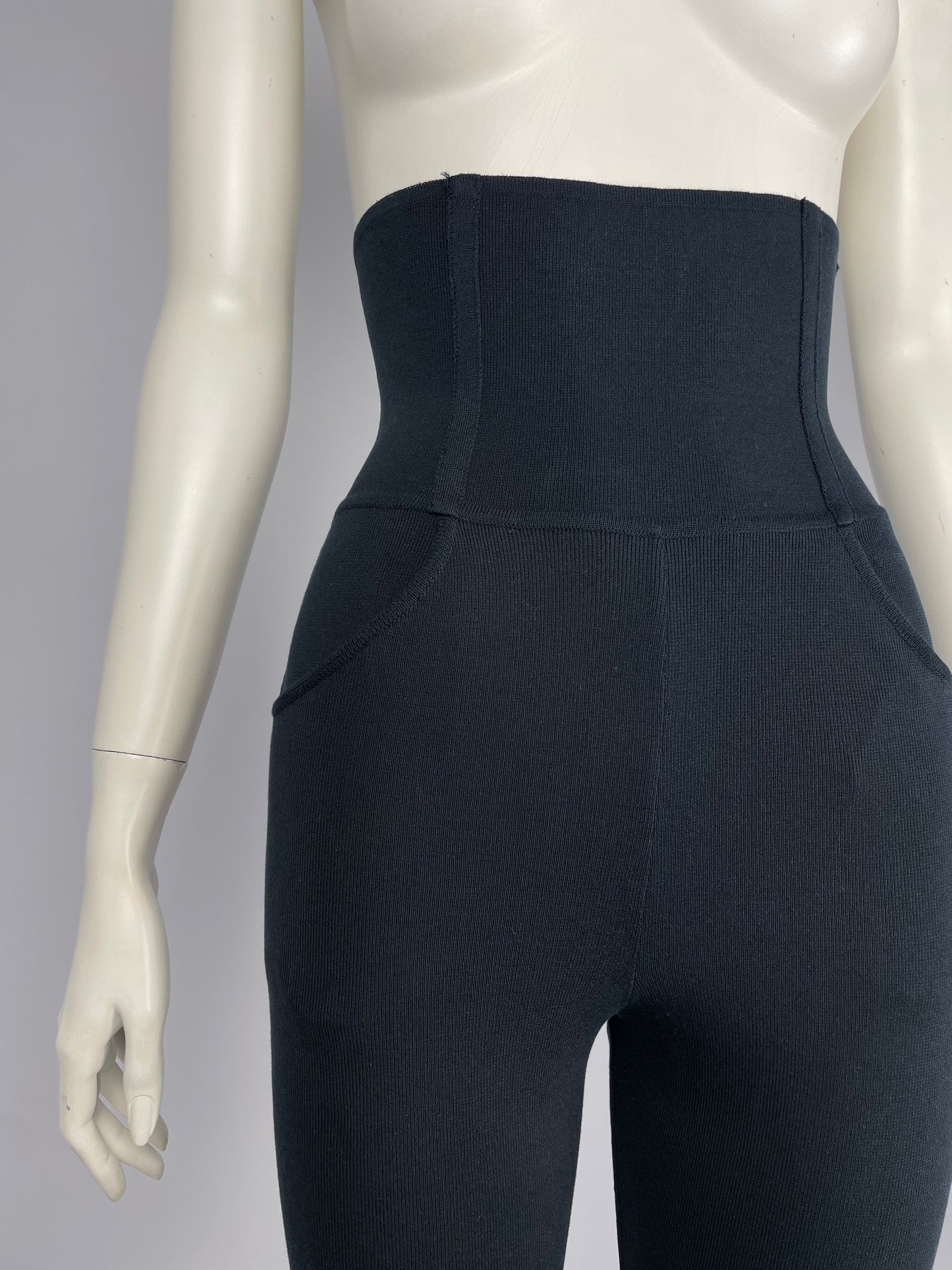 Chanel 2000’s Corset High top legging.