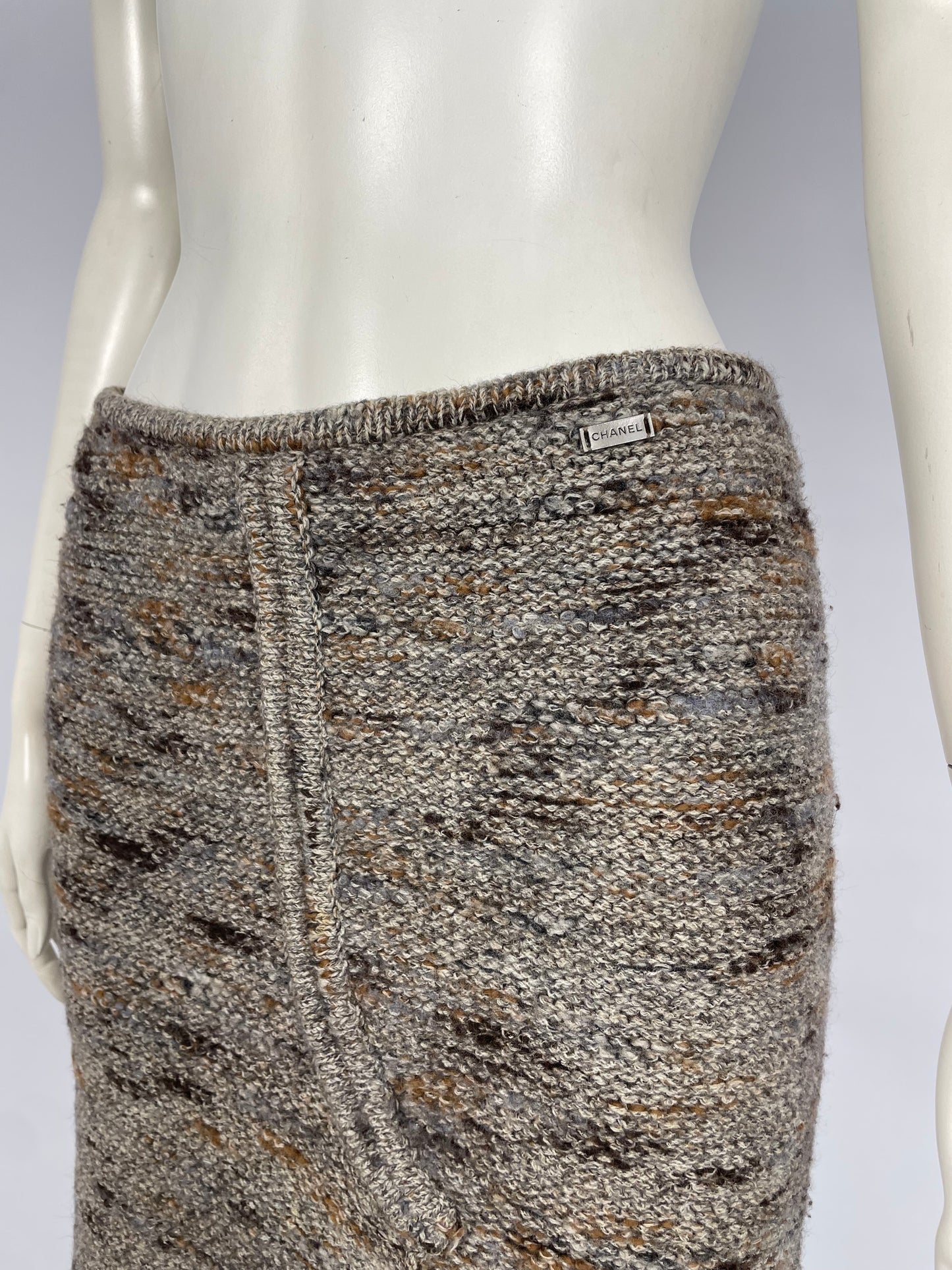Chanel F/W 1999 tweed skirt