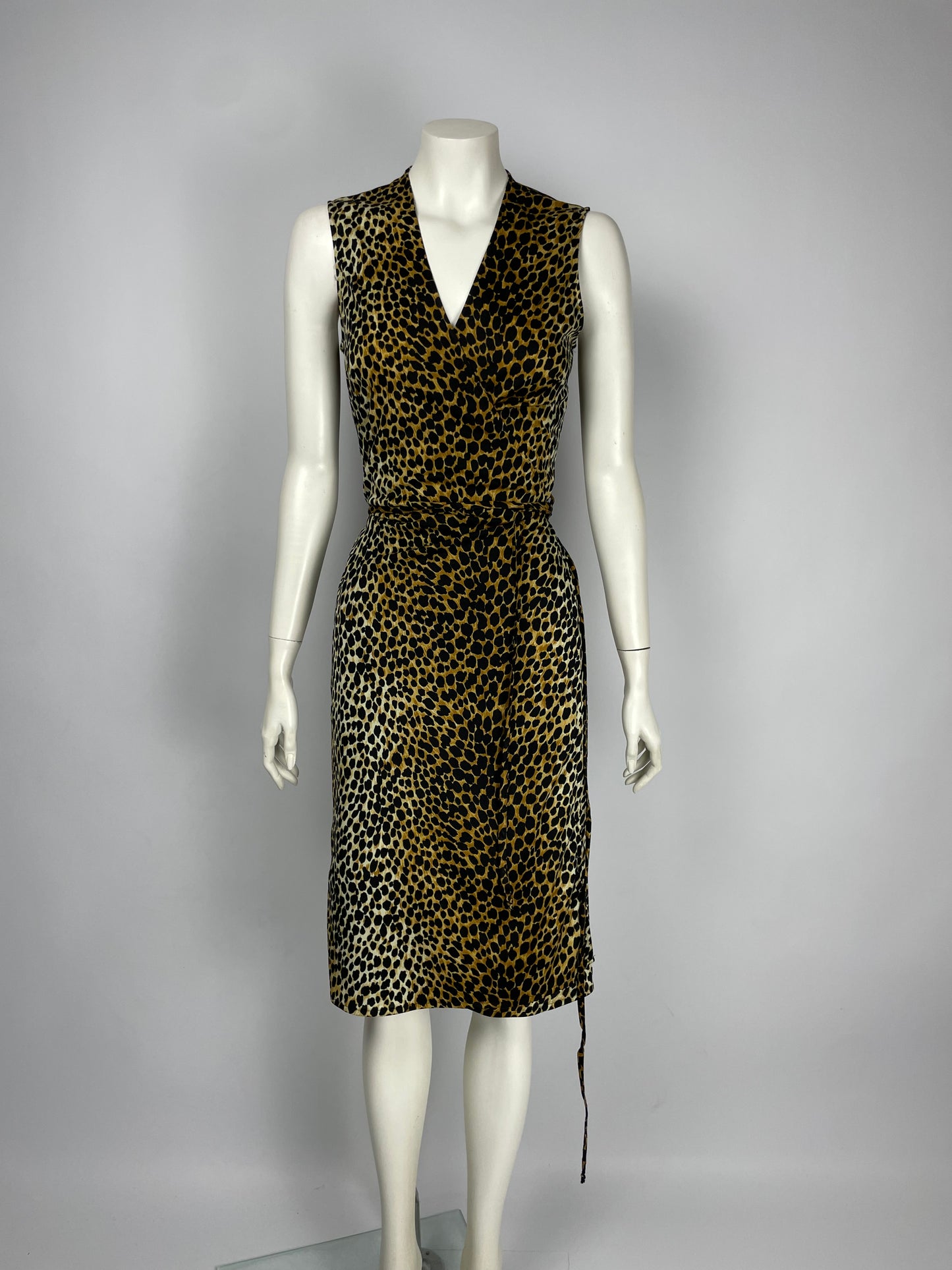 Dolce Gabbana 1990’s Cheetah tied dress.