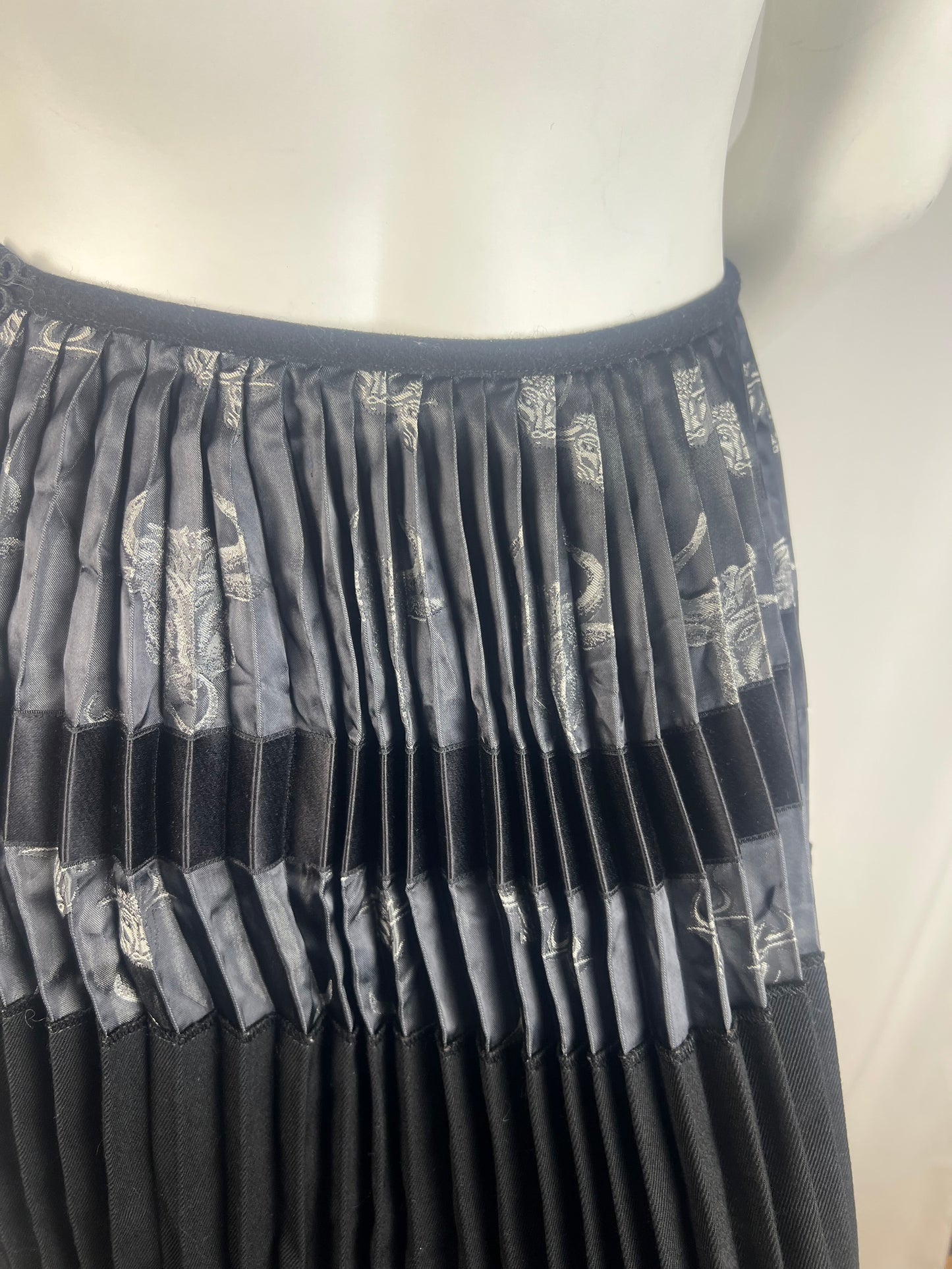 Jean Paul Gaultier Bull Print Pleated Skirt (S)