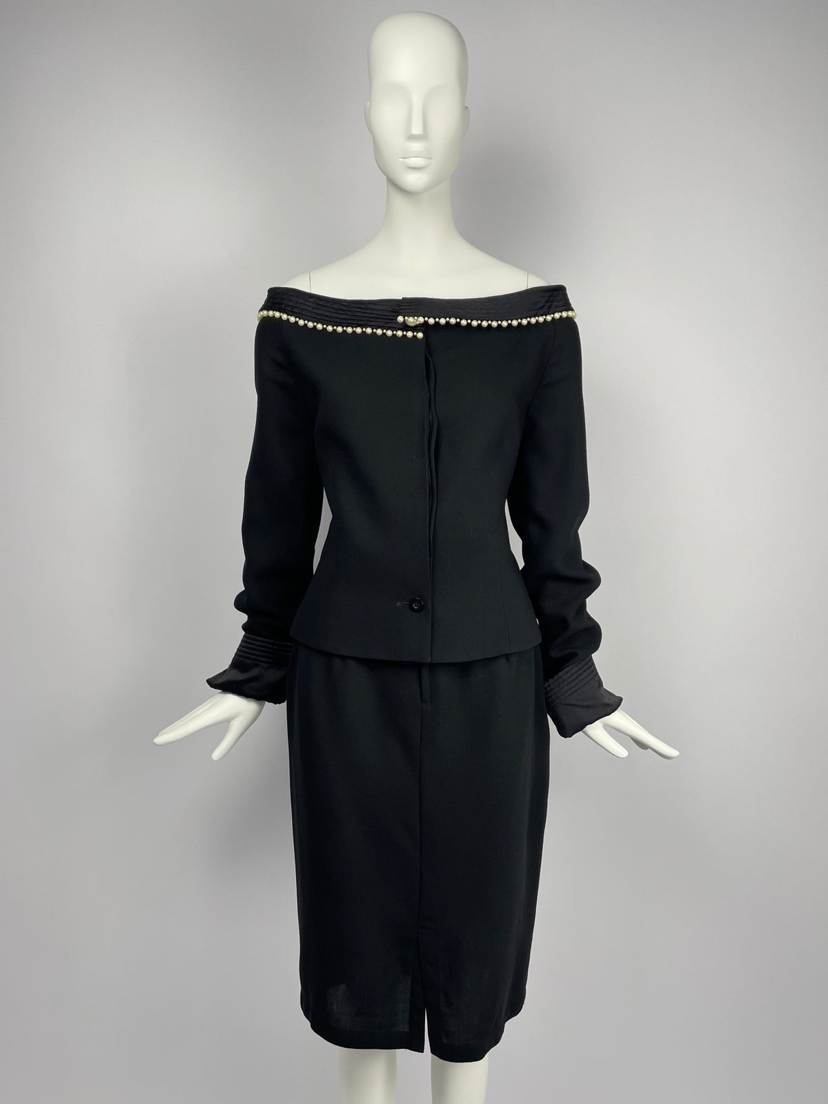 Gianni Versace Istante F/W 1990 Pearled neckline suit