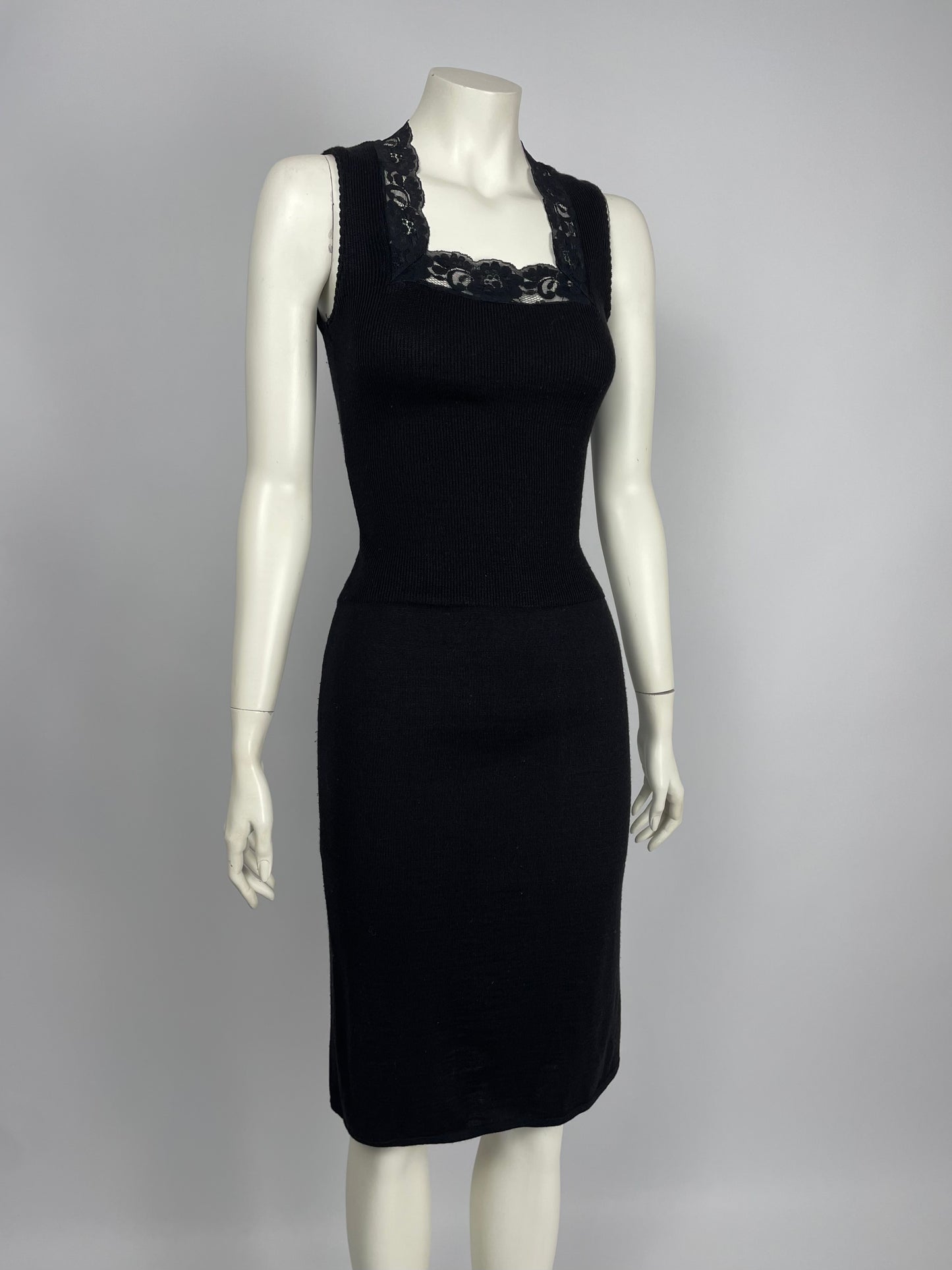 Dolce & Gabbana 2000’s Square neckline knit dress