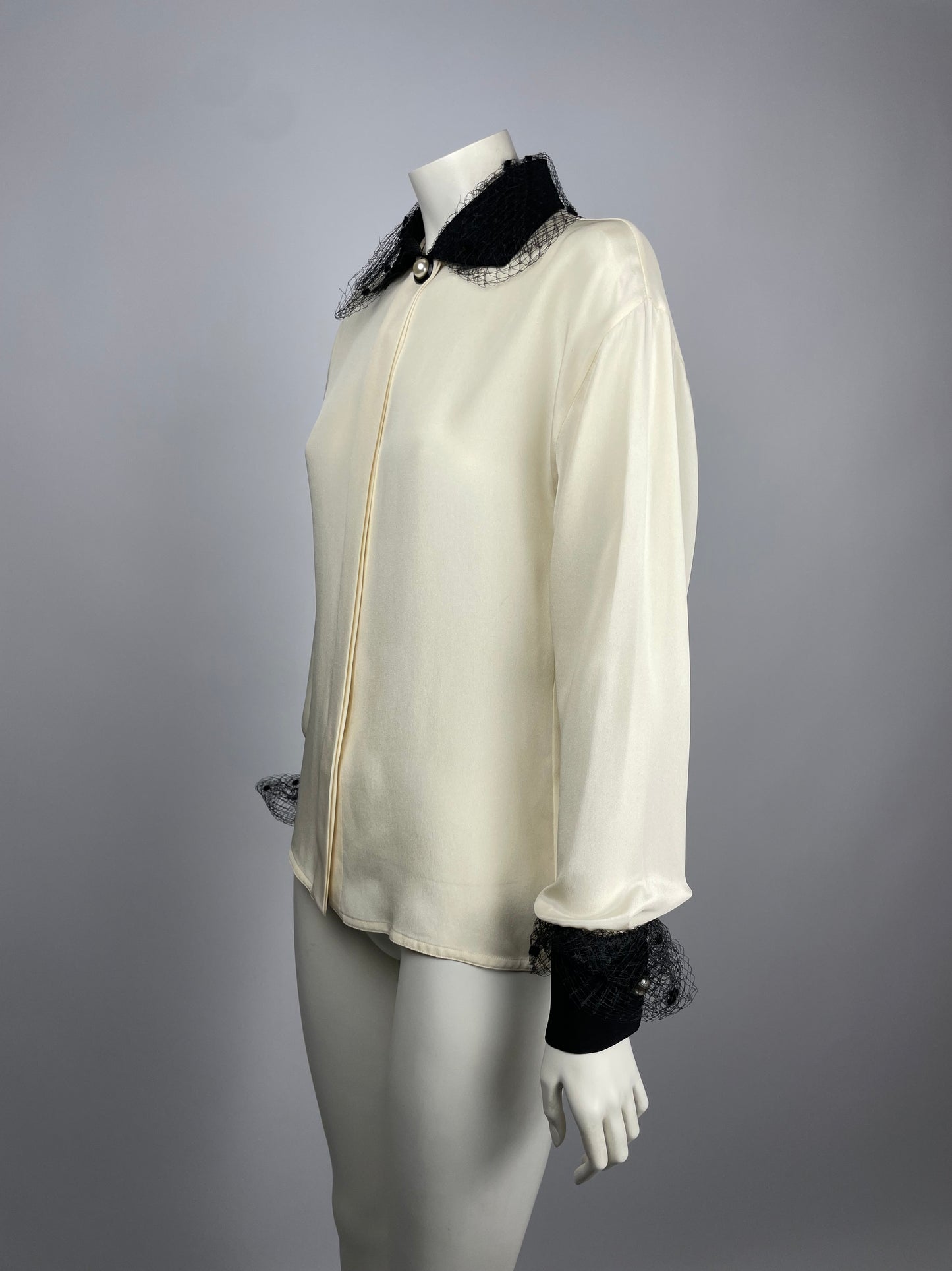 Gianni Versace F/W 1989 Silk and lace shirt