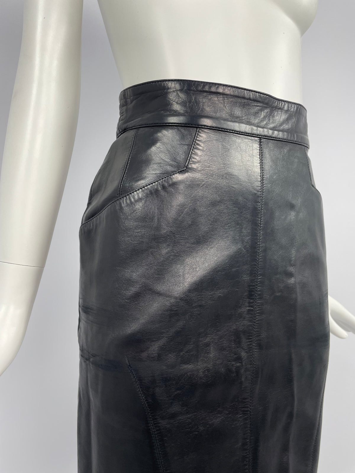 Claude Montana 1980's Ideal Cuirs black leather skirt