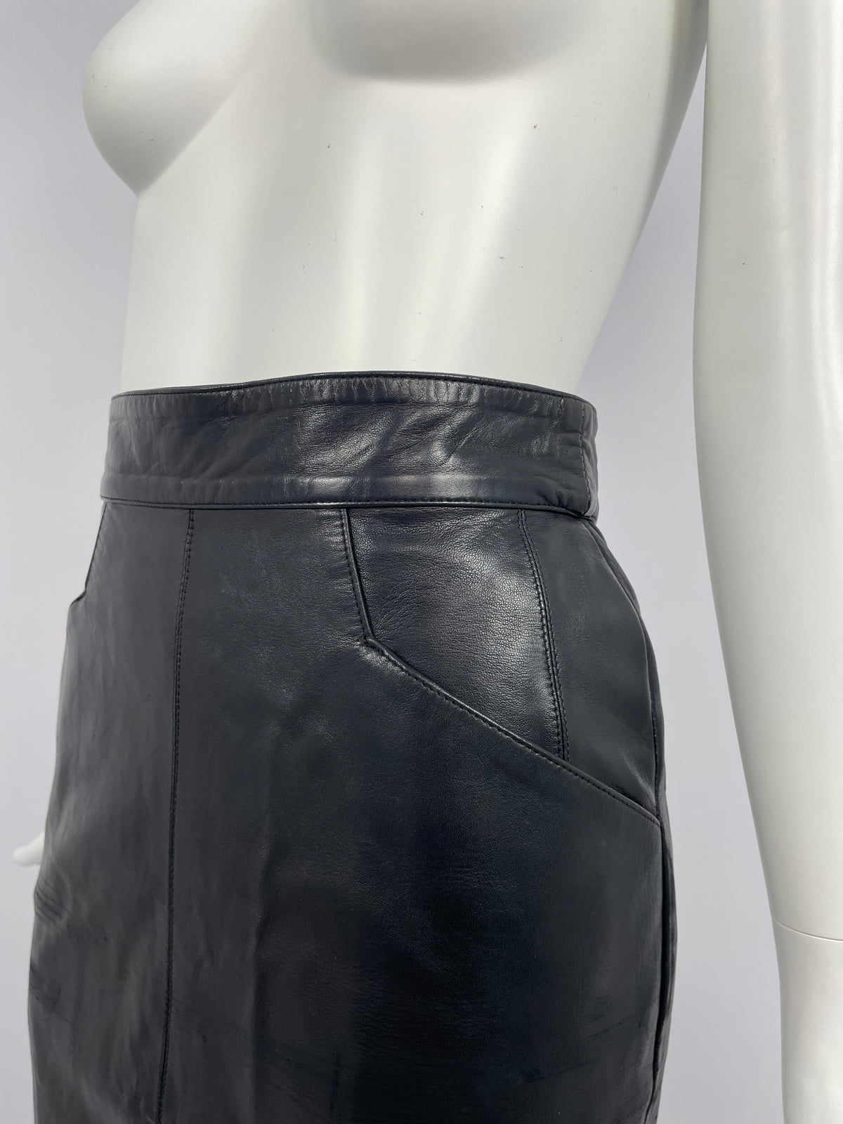 Claude Montana 1980's Ideal Cuirs black leather skirt